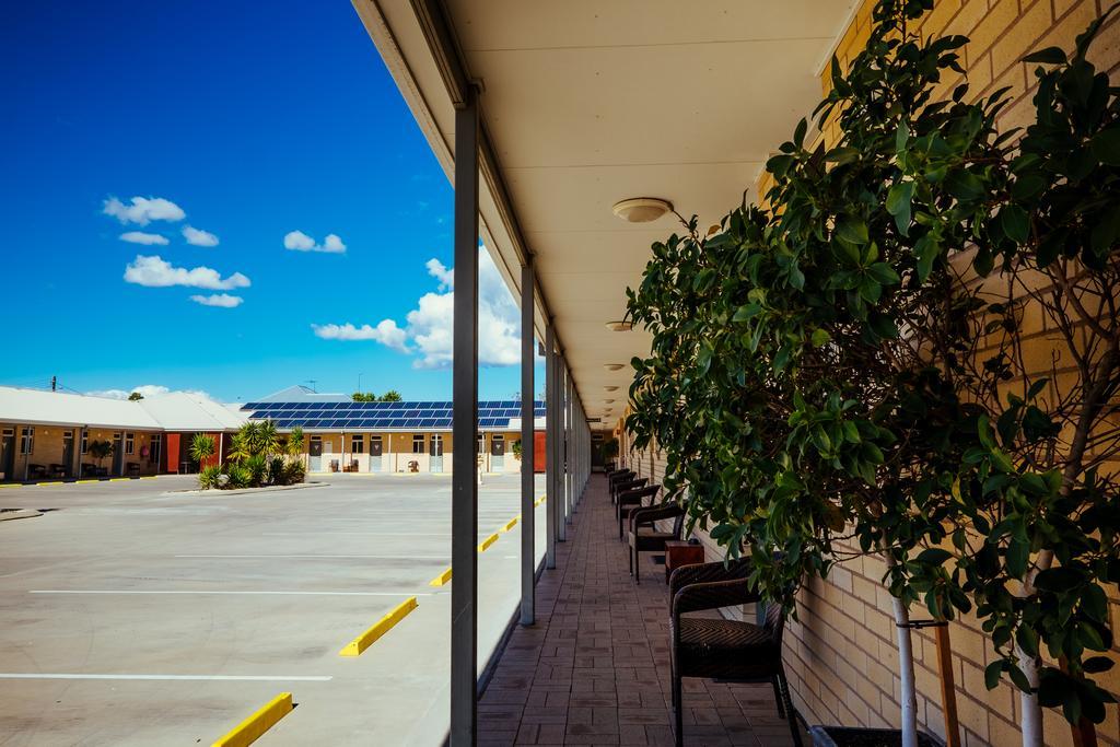 Club Motor Inn Narrabri Exterior photo