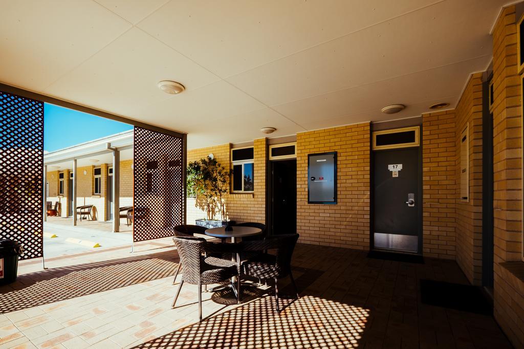 Club Motor Inn Narrabri Exterior photo