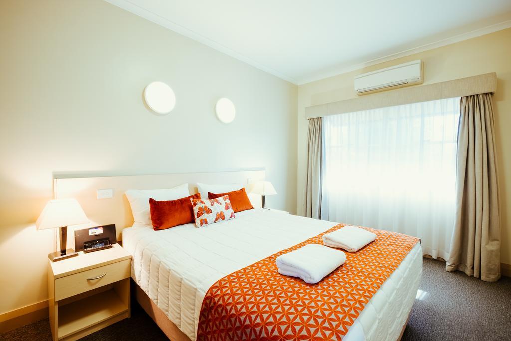 Club Motor Inn Narrabri Exterior photo