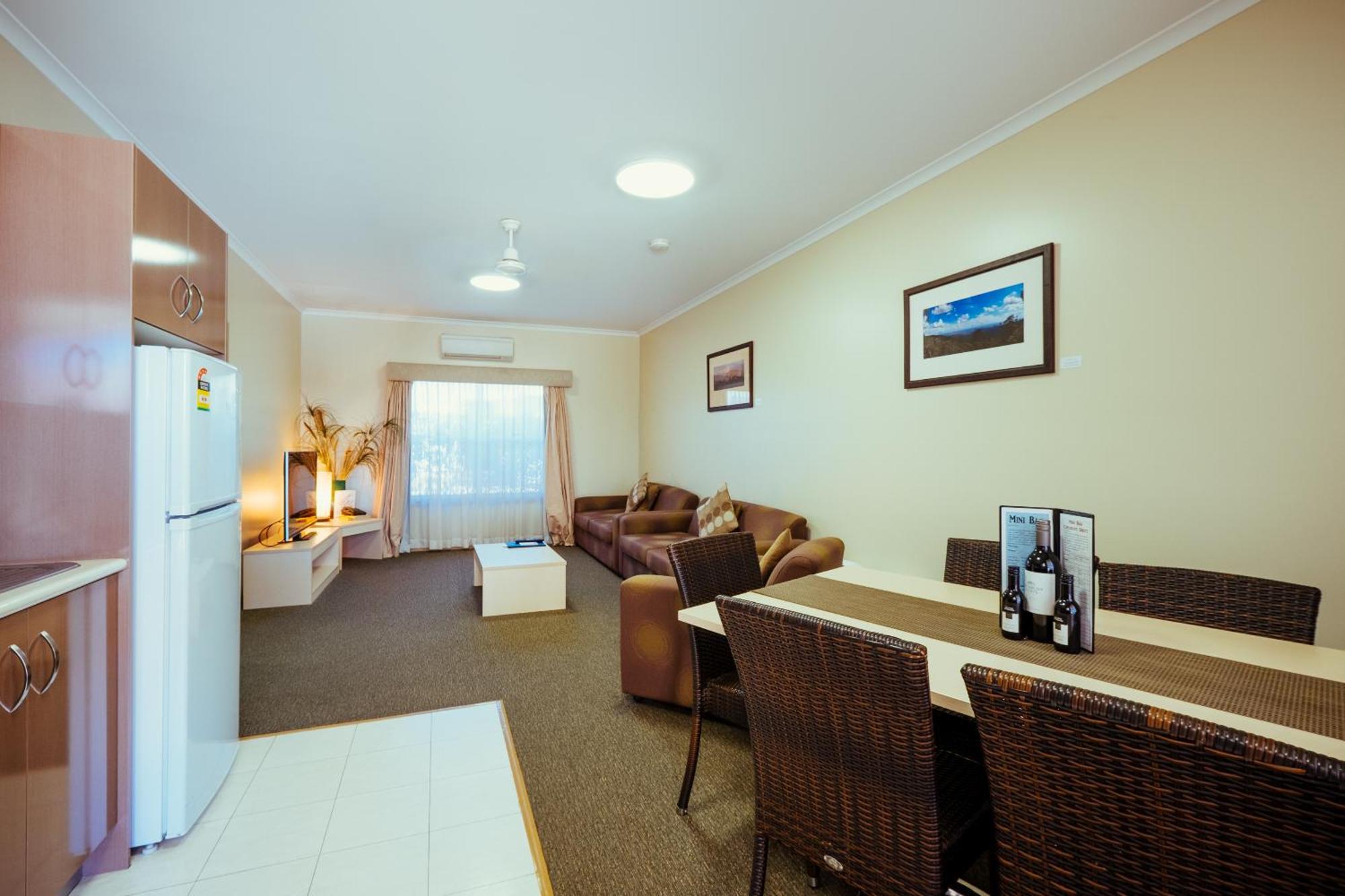 Club Motor Inn Narrabri Exterior photo