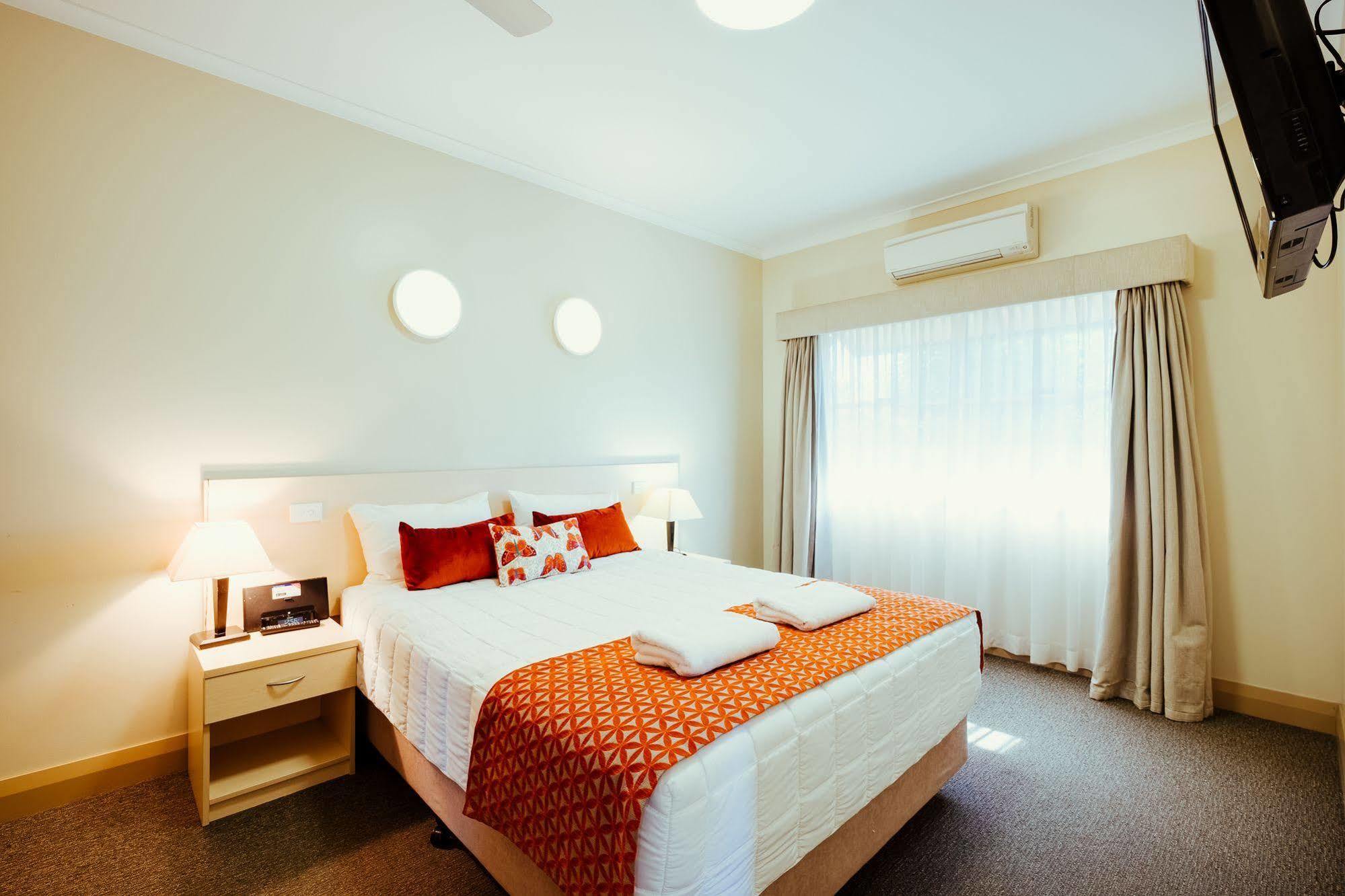 Club Motor Inn Narrabri Exterior photo