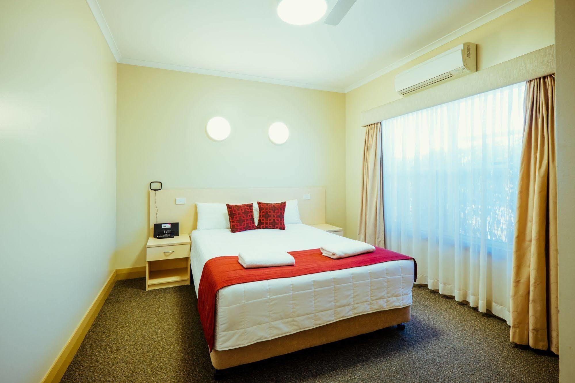 Club Motor Inn Narrabri Exterior photo